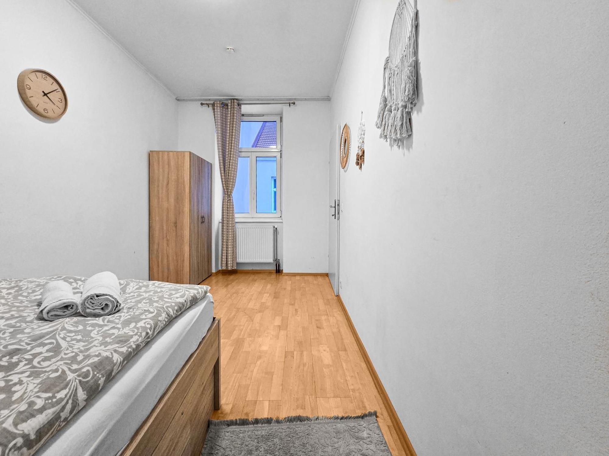 Spacious Three-bedroom, Three King-size Beds Wien